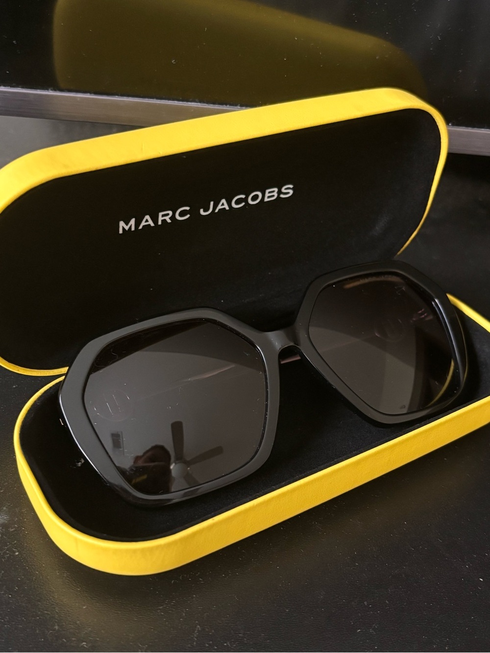 Marc Jacobs Black Hexagonal Oversized Sunglasses with Gold Temples - Picture 3 of 9